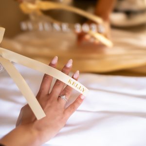 Laços de Cetim Personalizados | Marcadores de Lugar para Casamento