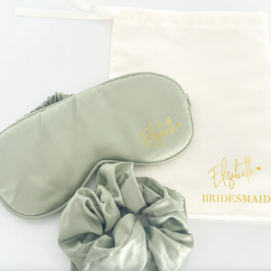 Conjunto de Scrunchie e Máscara de Dormir em Cetim | Presente Personalizado para Dama de Honor